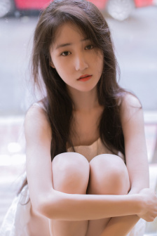 牡丹花下